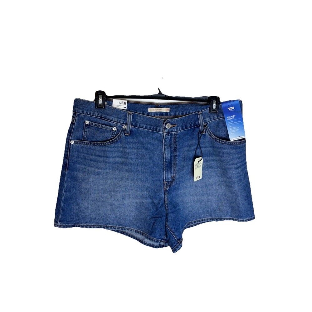 Levi's Performance  Denim 80s Mom Shorts Size 34 High Rise Relaxed Hip NWT